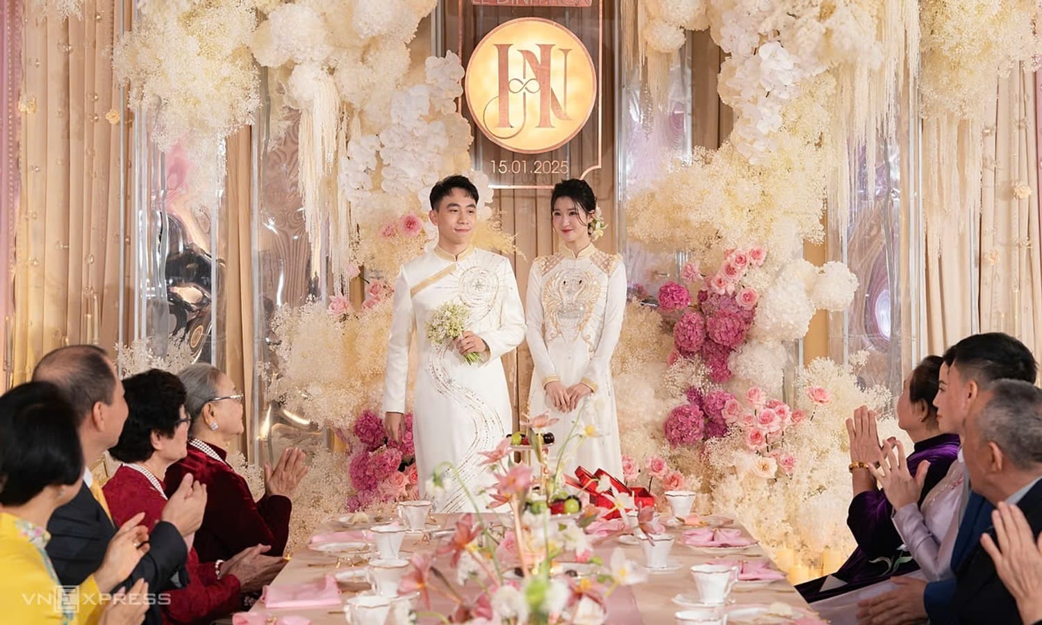 le-cuoi-a-hau-phuong-nhi