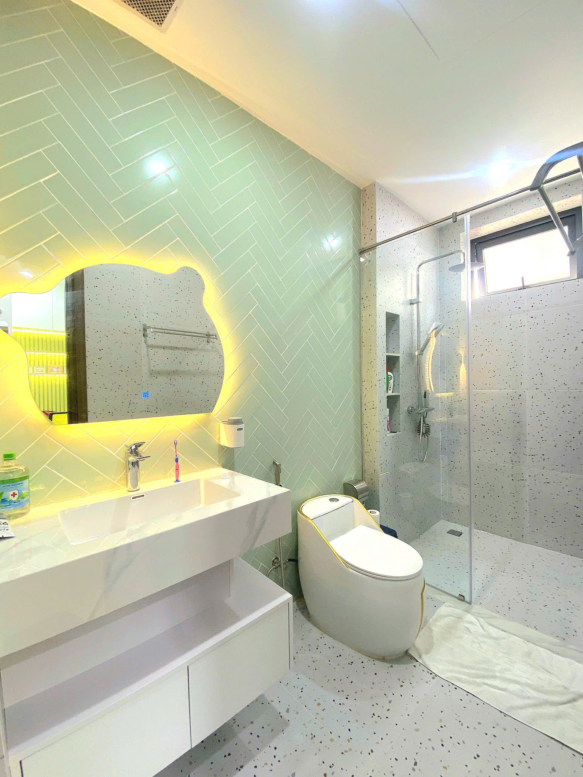 Nhà phố 3 tầng hiện đại