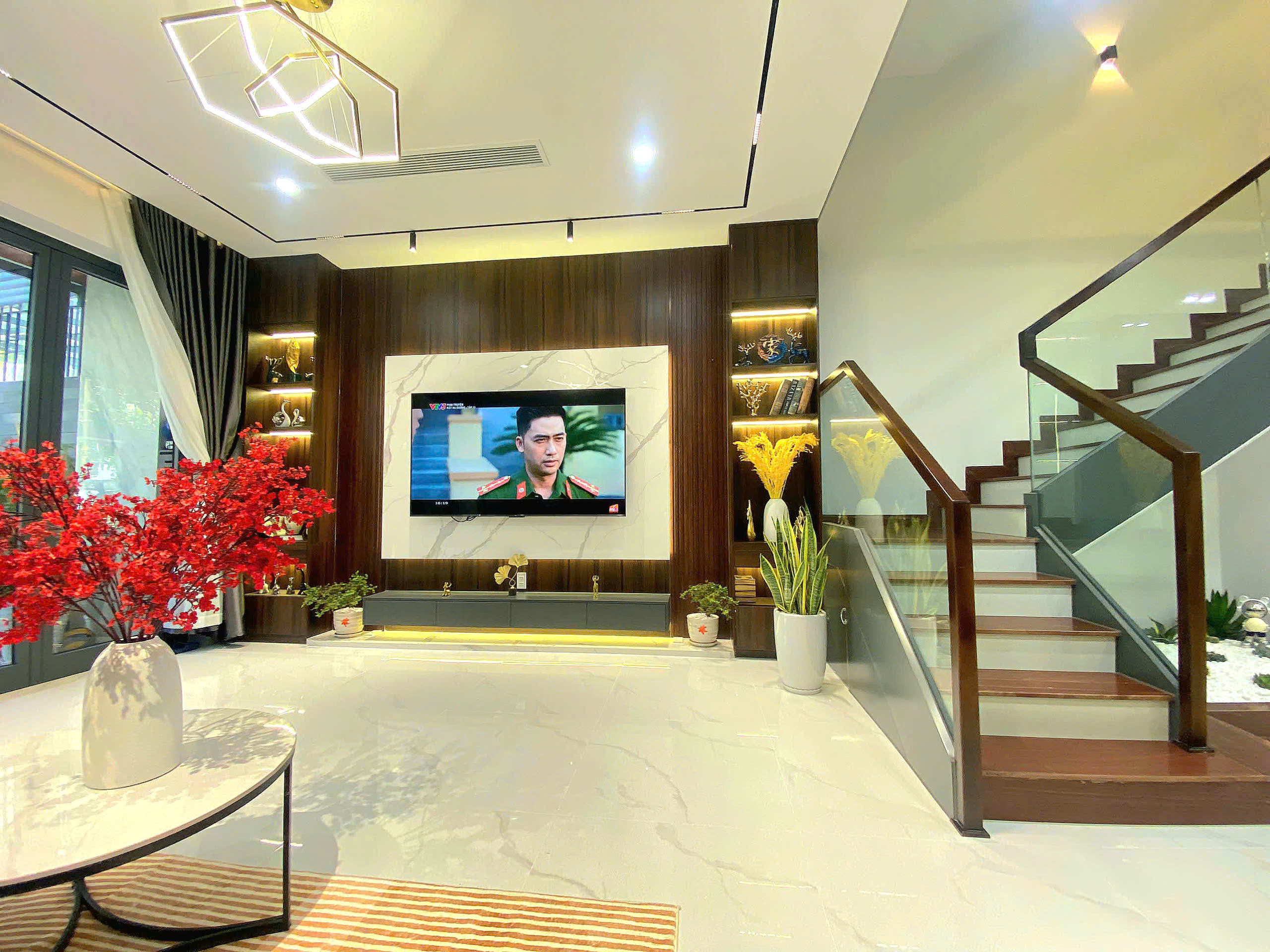 Nhà phố 3 tầng hiện đại