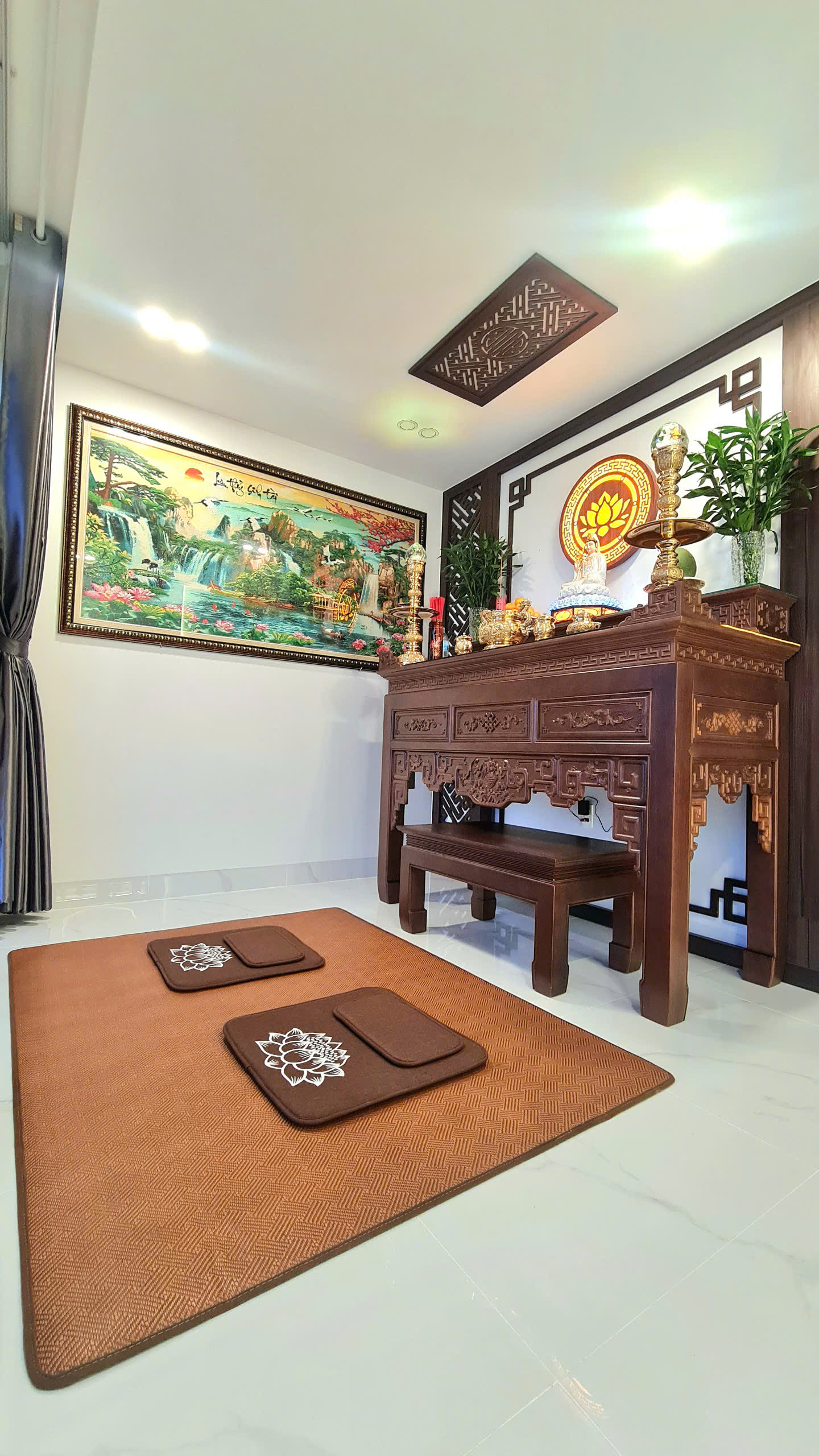 Nhà phố 3 tầng hiện đại